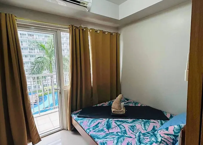 Apartment Vibrant Pasay For Rent - Perfect Base Front Of Mall Of *
