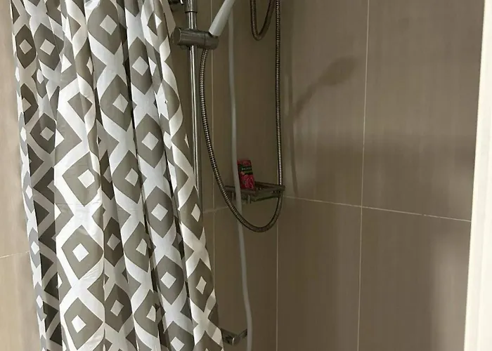 Apartment Vibrant Pasay For Rent - Perfect Base Front Of Mall Of Manila