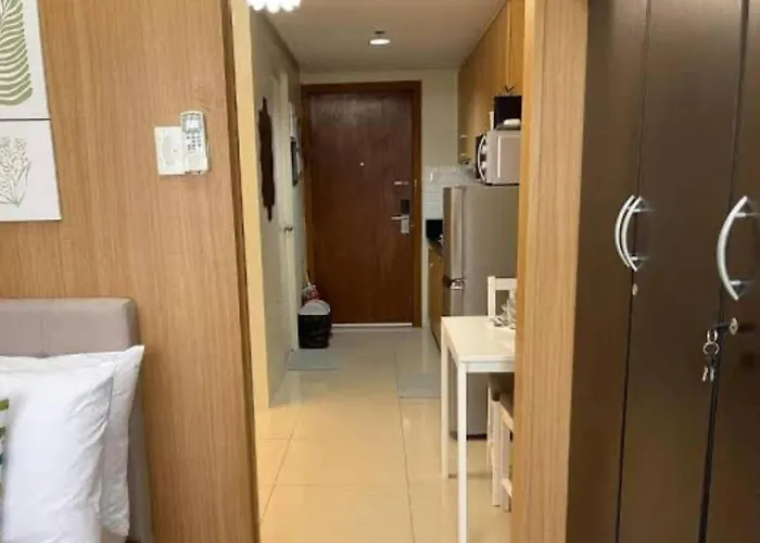 Apartment Vibrant Pasay For Rent - Perfect Base Front Of Mall Of *