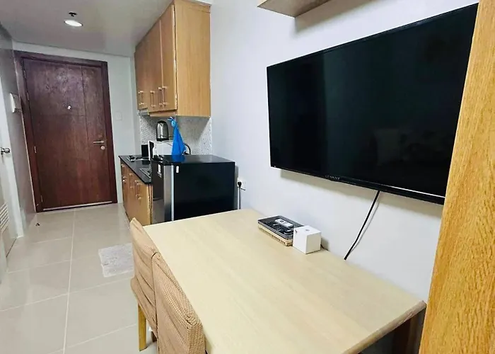 Vibrant Pasay For Rent - Perfect Base Front Of Mall Of * Manila